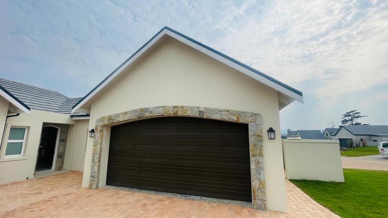 To Let 3 Bedroom Property for Rent in Plettenberg Bay Central Western Cape